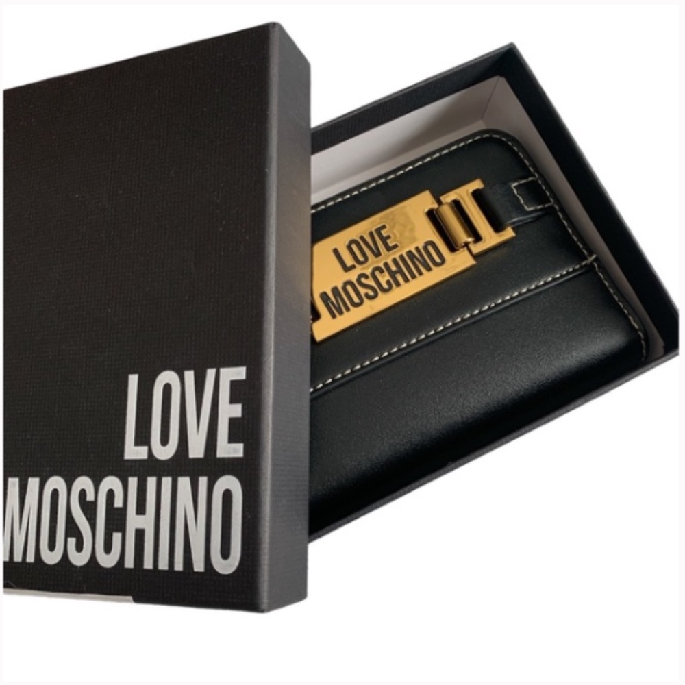 BOXED Auth LOVE MOSCHINO Faux Leather Zippered Wallet *MINT*